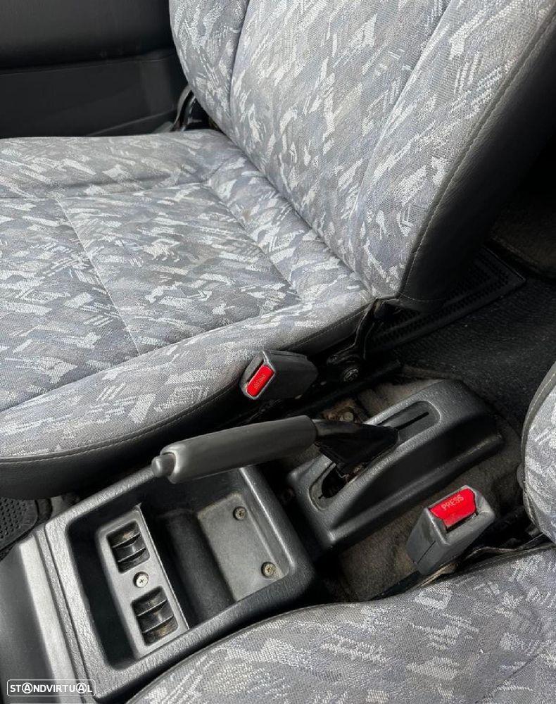 Mitsubishi L200 - 13