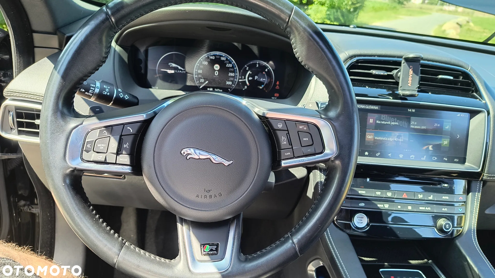 Jaguar F-Pace 20d AWD R-Sport - 25