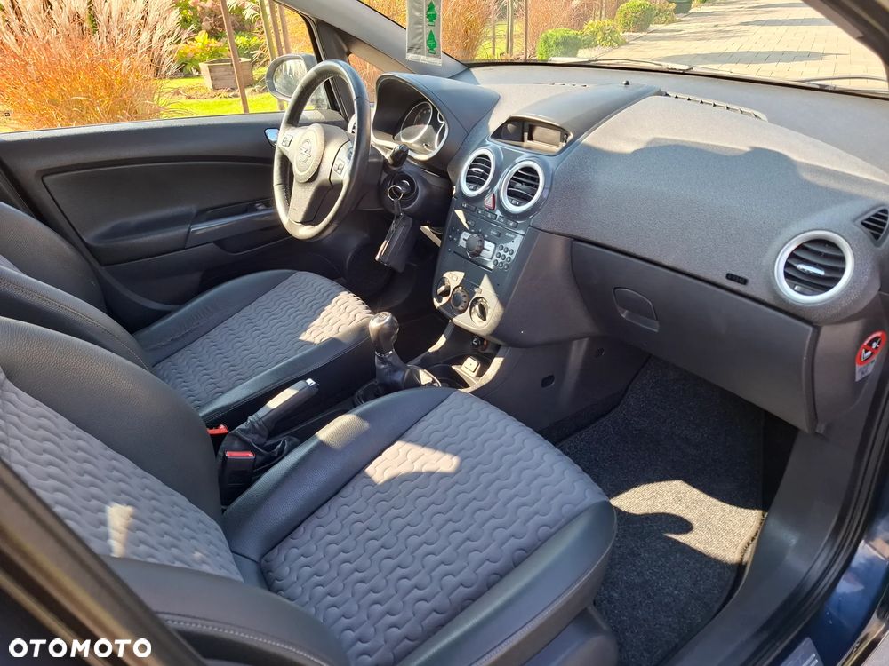 Opel Corsa 1.4 T Cosmo S&S - 39