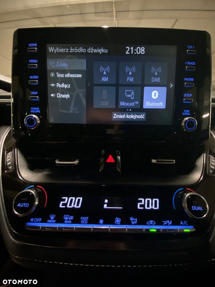 Toyota Corolla 2.0 Hybrid Executive - 37