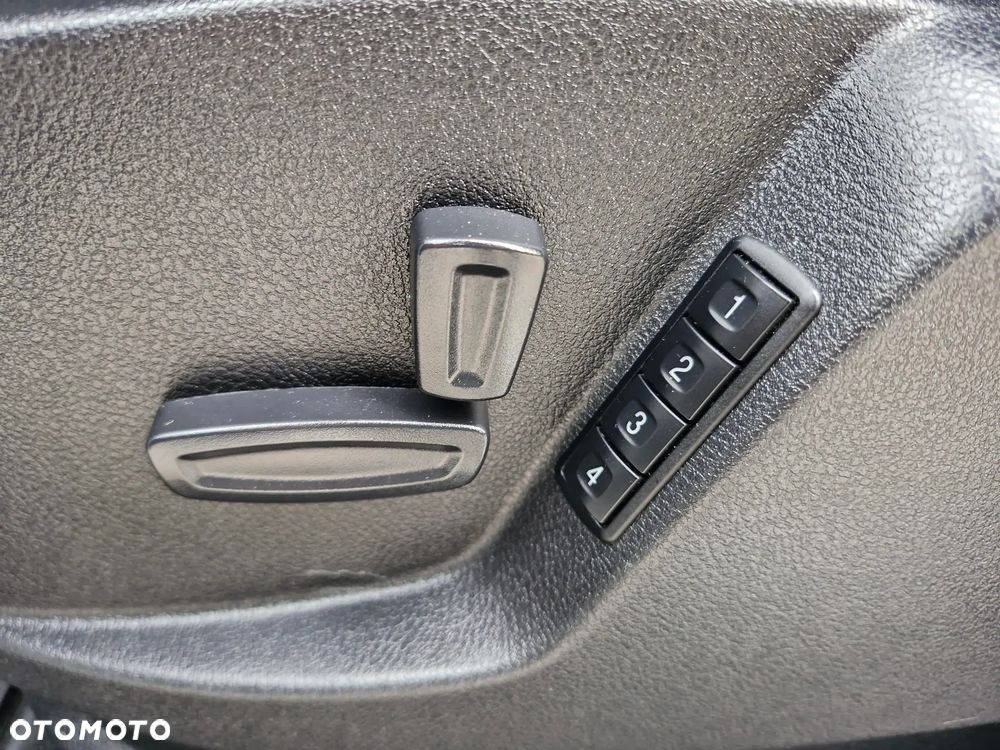 Ford S-Max 2.0 TDCi DPF Titanium - 12