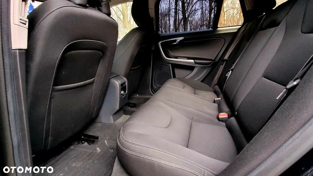 Volvo V60 D2 - 10