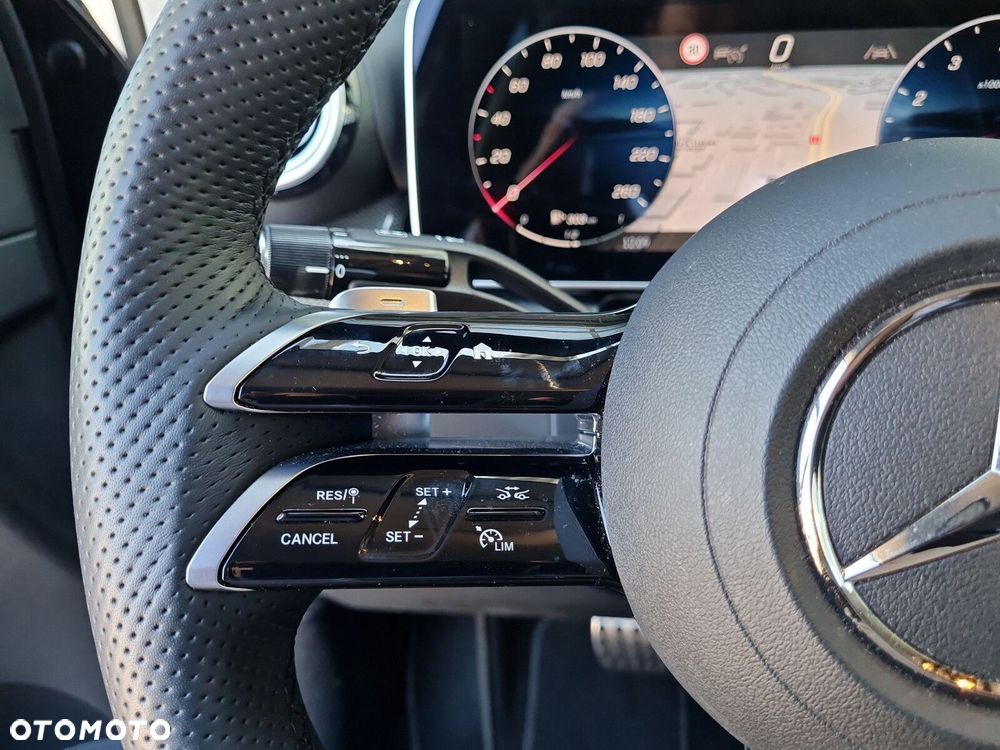 Mercedes-Benz GLC 200 mHEV 4-Matic AMG Line - 19