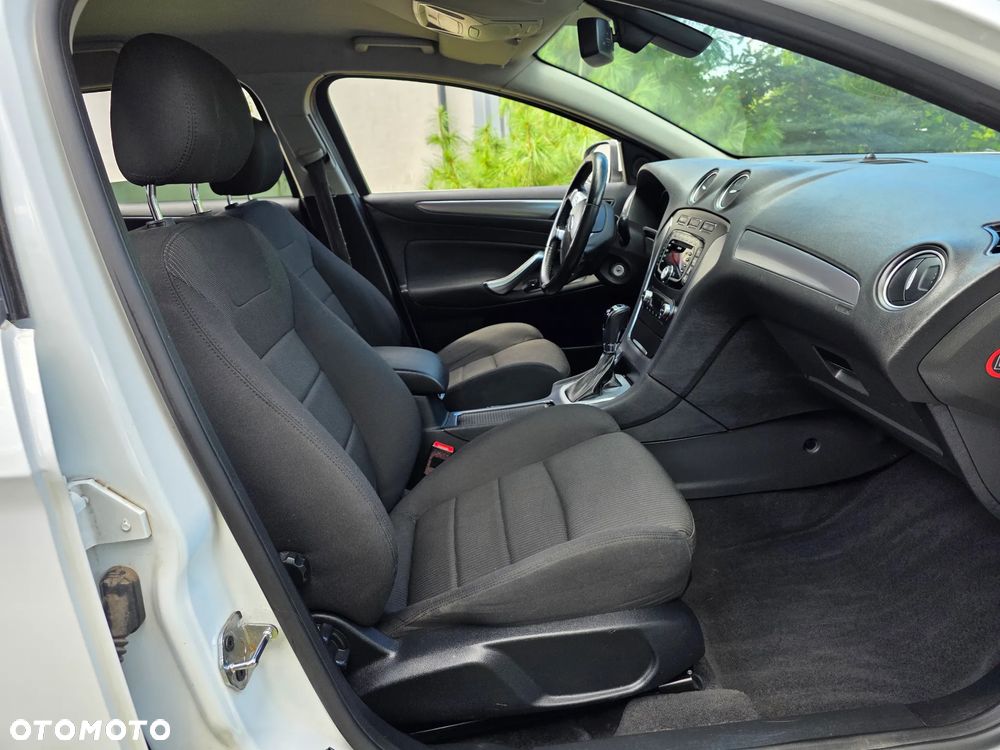 Ford Mondeo 2.0 TDCi Titanium X - 18