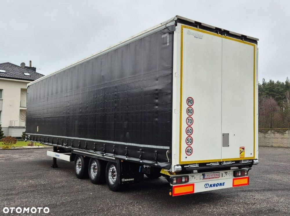 Krone Firana Mega, Dach podnoszony - 9