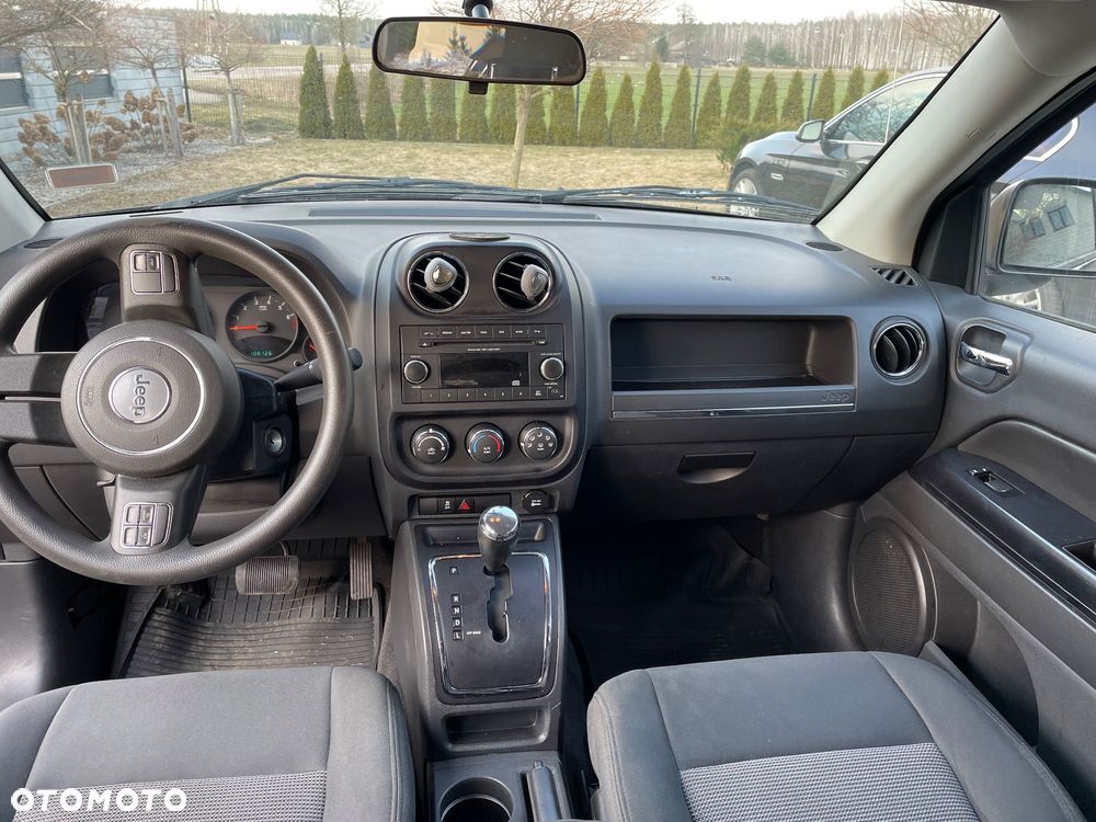 Jeep Compass - 12