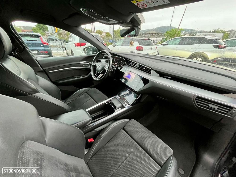 Audi e-tron 55 quattro S line - 12