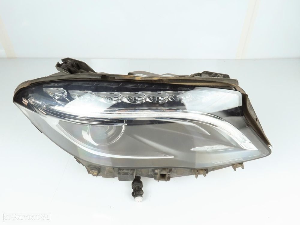 Farol Xenon Direito Usado / Original MERCEDES-BENZ GLA-CLASS (X156) A1569063200 - 1