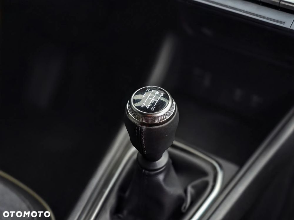 Renault Captur - 22