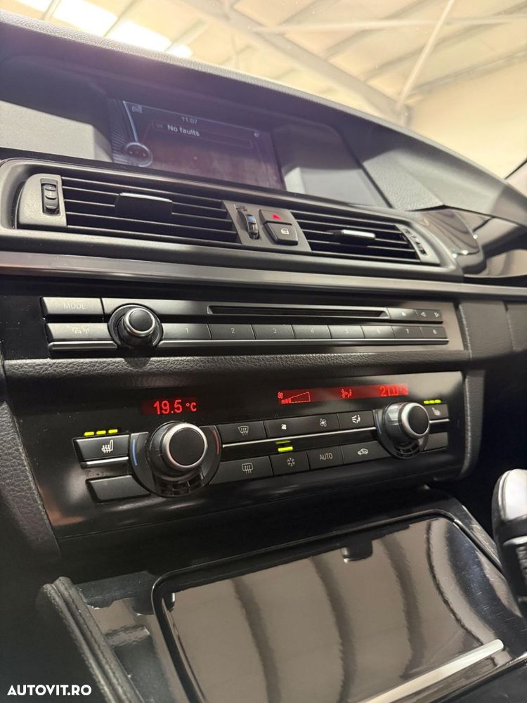 BMW Seria 5 520d Aut. Modern Line - 18