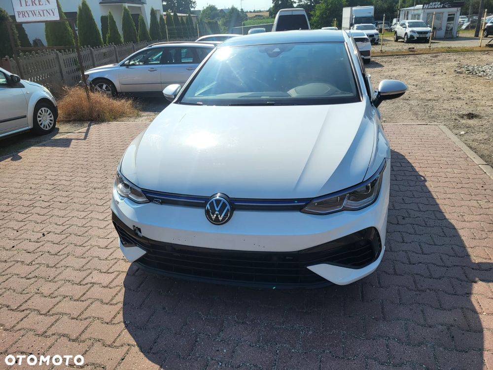 Volkswagen Golf - 17