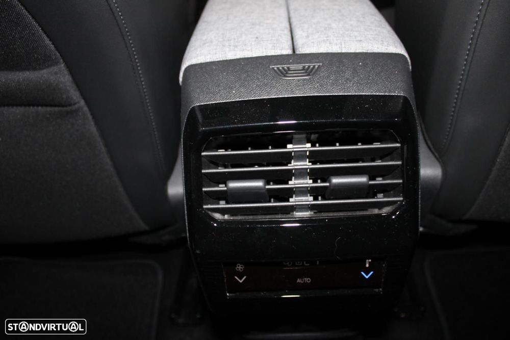 Peugeot E-5008 210 Allure Business - 18