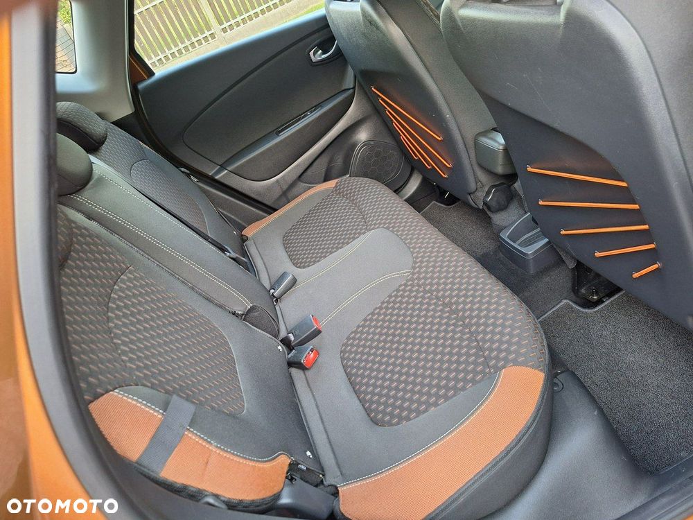 Renault Captur - 16