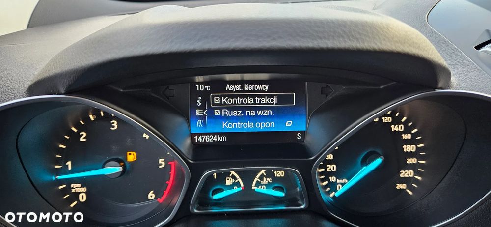 Ford Kuga 2.0 TDCi 2x4 Titanium - 20