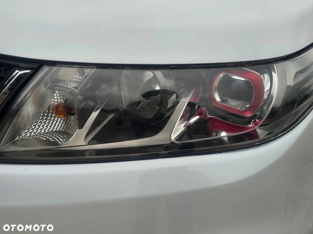 Suzuki Vitara 1.4 Boosterjet Premium 4WD - 36