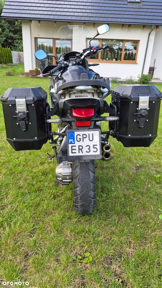 Honda VFR - 5