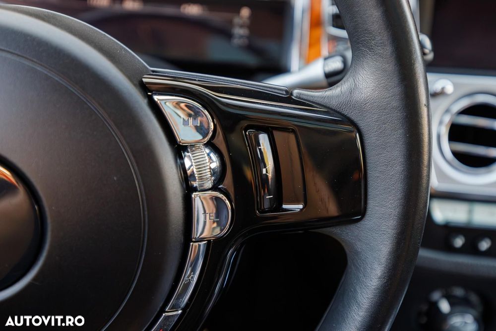 Rolls-Royce Ghost - 25