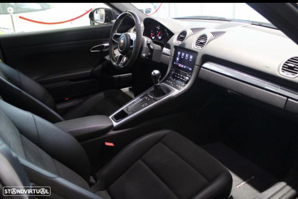 Porsche 718 Cayman 2.0 Style Edition - 13