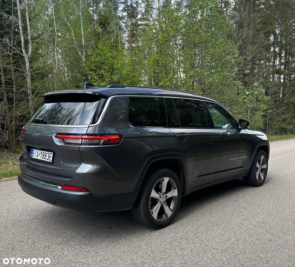 Jeep Grand Cherokee - 11