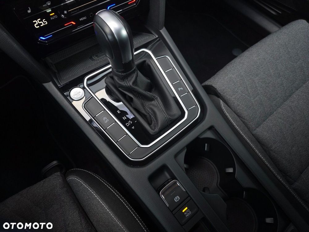 Volkswagen Passat Variant 2.0 TDI EVO Business DSG - 27