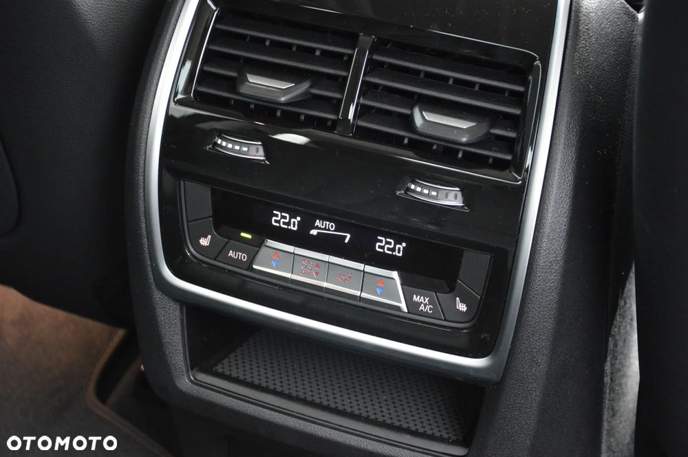 BMW X7 xDrive40d - 22