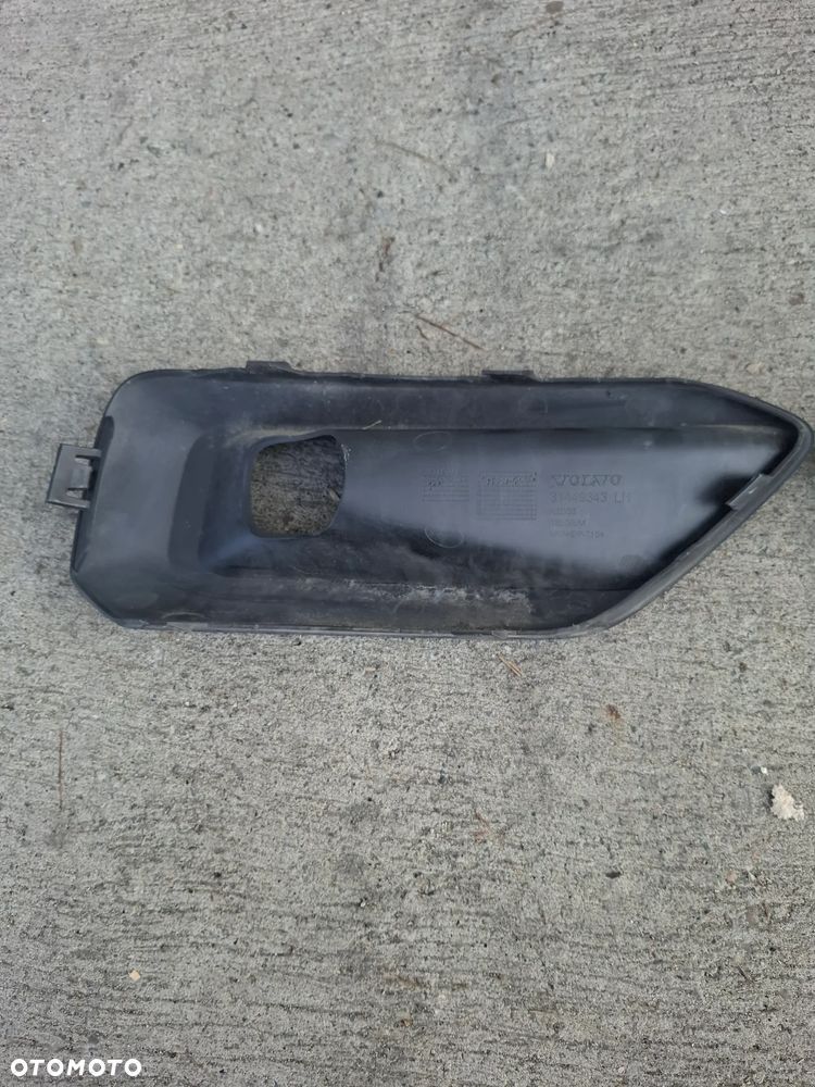 Volvo xc40 kratka zderzaka ramka halogenu lewa prawa 31449343  31449344 - 4
