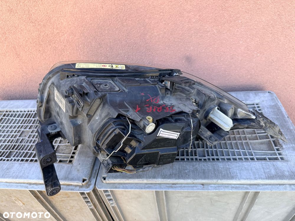 Lampa przednia BMW 1 E81 E82 E87 E88 LIFT XENON NIESKRĘTNY EUROPA VALEO - 2