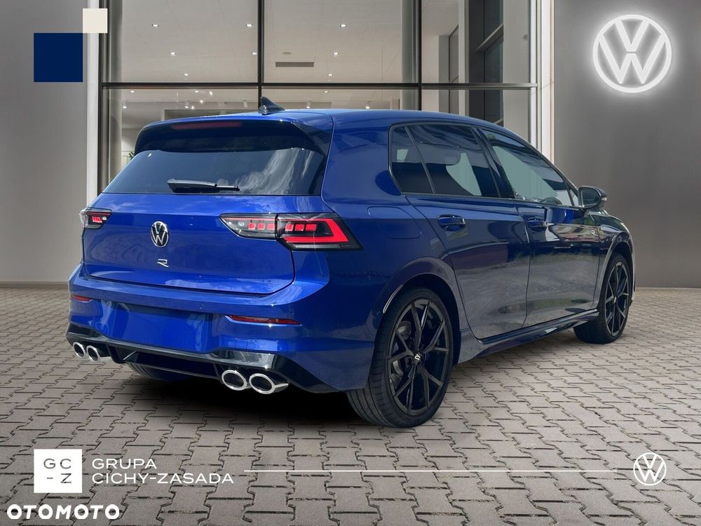 Volkswagen Golf - 6
