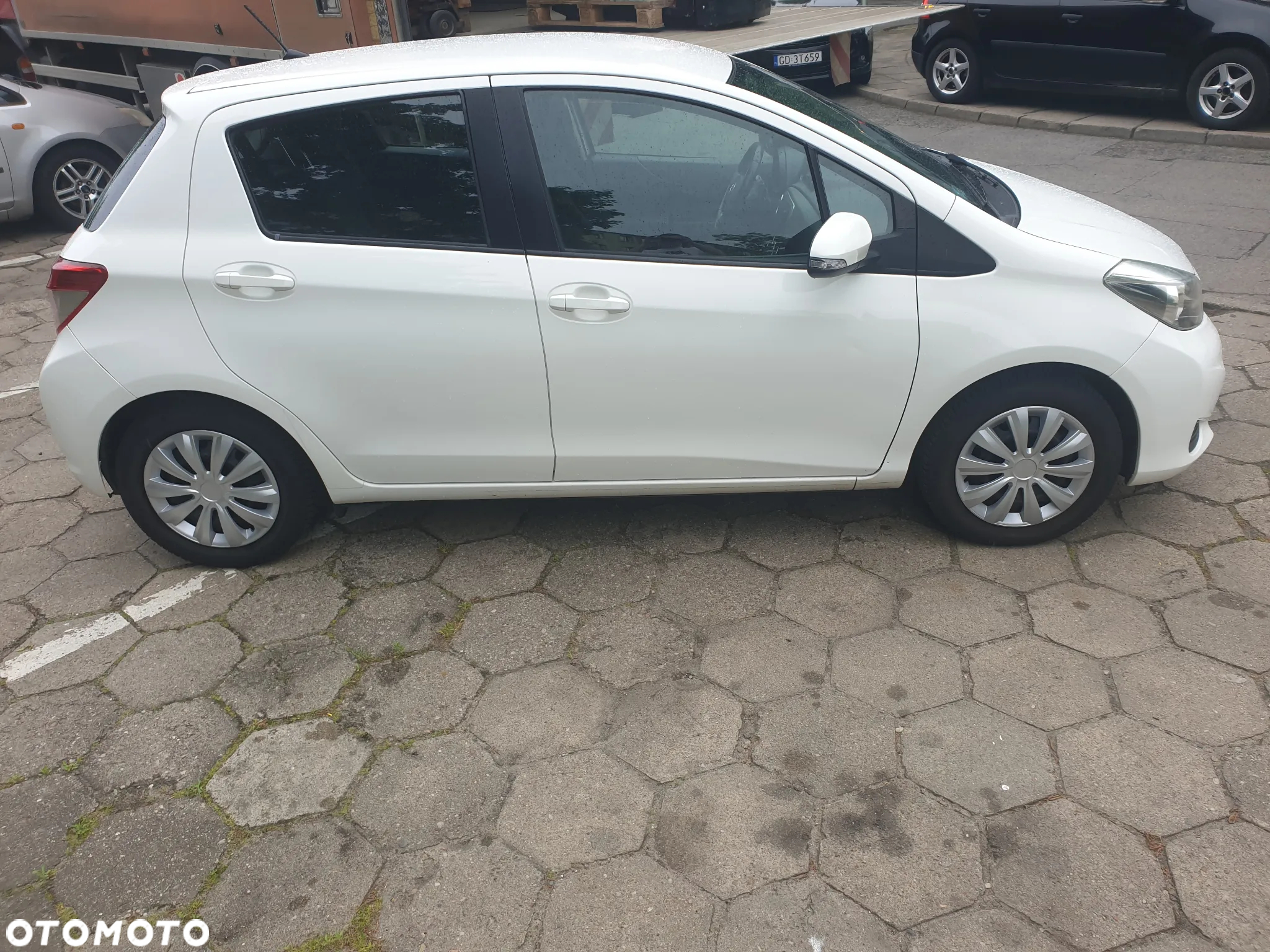 Toyota Yaris - 4