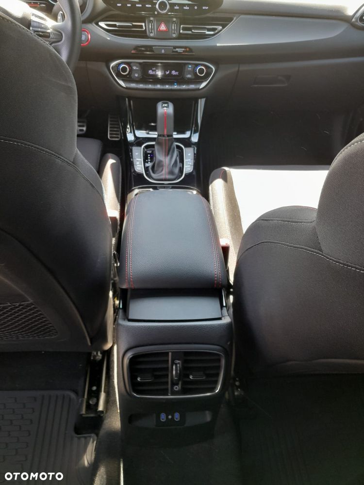 Hyundai i30 1.5 T-GDI 48V Modern DCT - 21