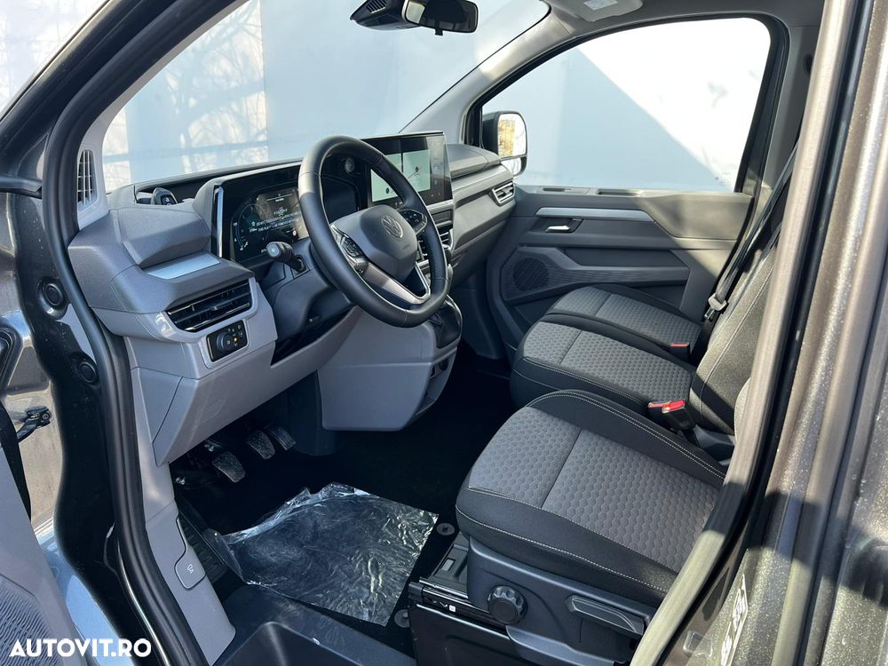 Volkswagen Caravelle - 12