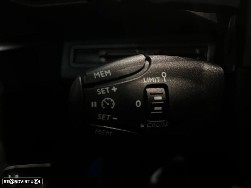 Peugeot 3008 1.5 BlueHDi GT Line EAT8 - 30