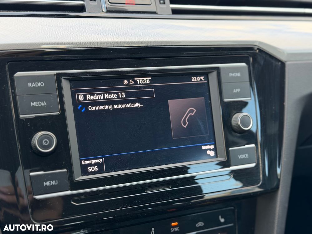 Volkswagen Passat 2.0 TDI DSG Comfortline - 24