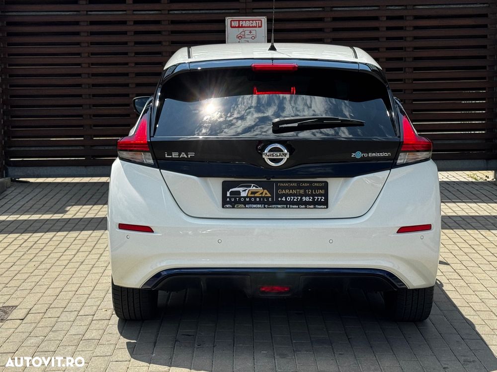Nissan LEAF - 13