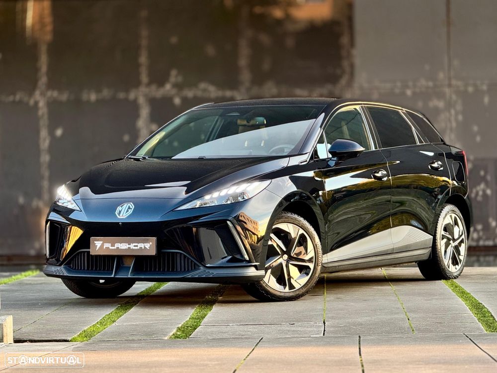 MG MG4 64 kWh Luxury - 33