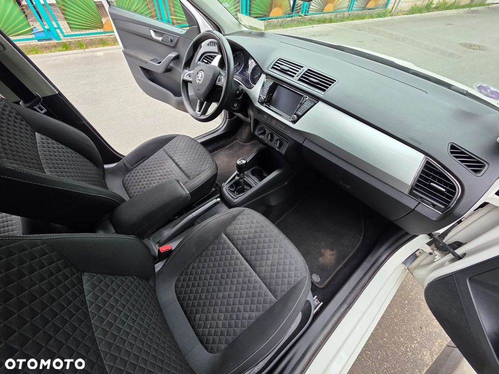 Skoda Fabia 1.0 MPI Drive - 12