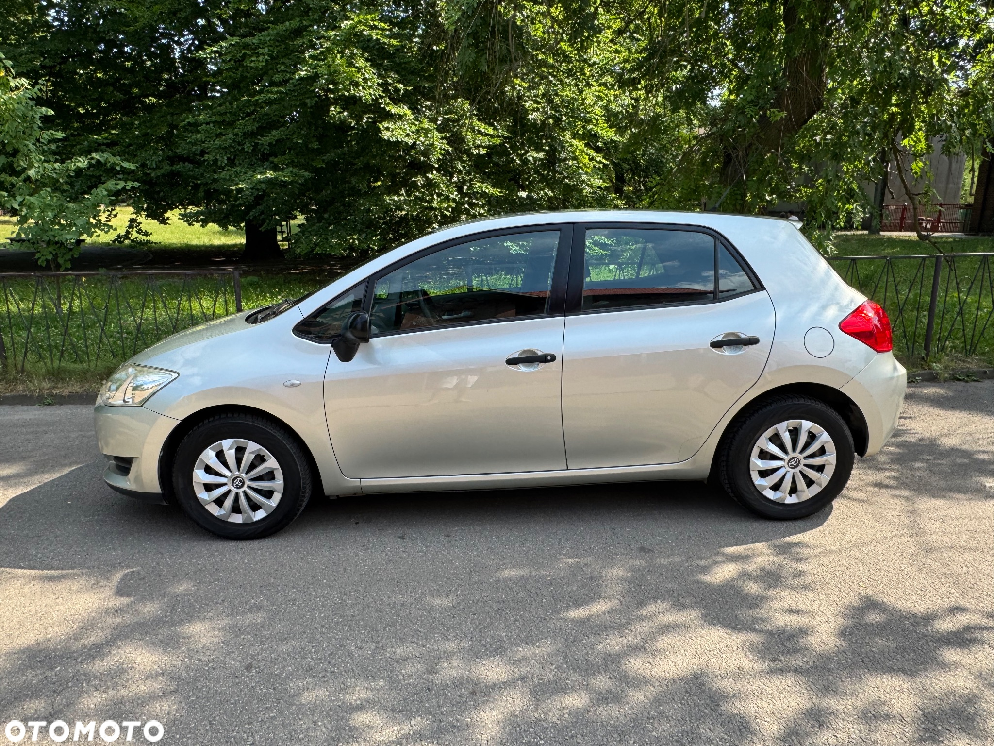Toyota Auris - 4