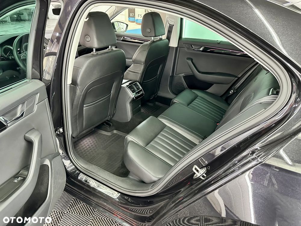 Skoda Superb 2.0 TSI 4x4 L&K DSG - 13