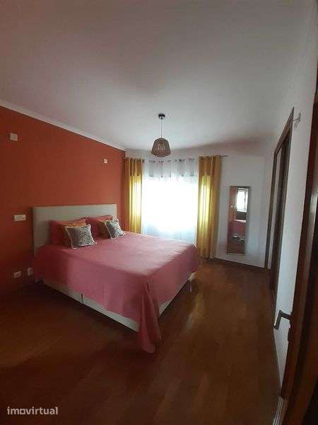 Apartamento T3 Duplex com Box (2 viaturas) localizado em Odivelas. - Grande imagem: 4/12