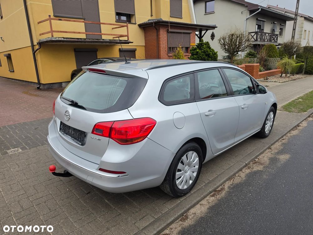 Opel Astra 1.6 D Start/Stop Business - 4