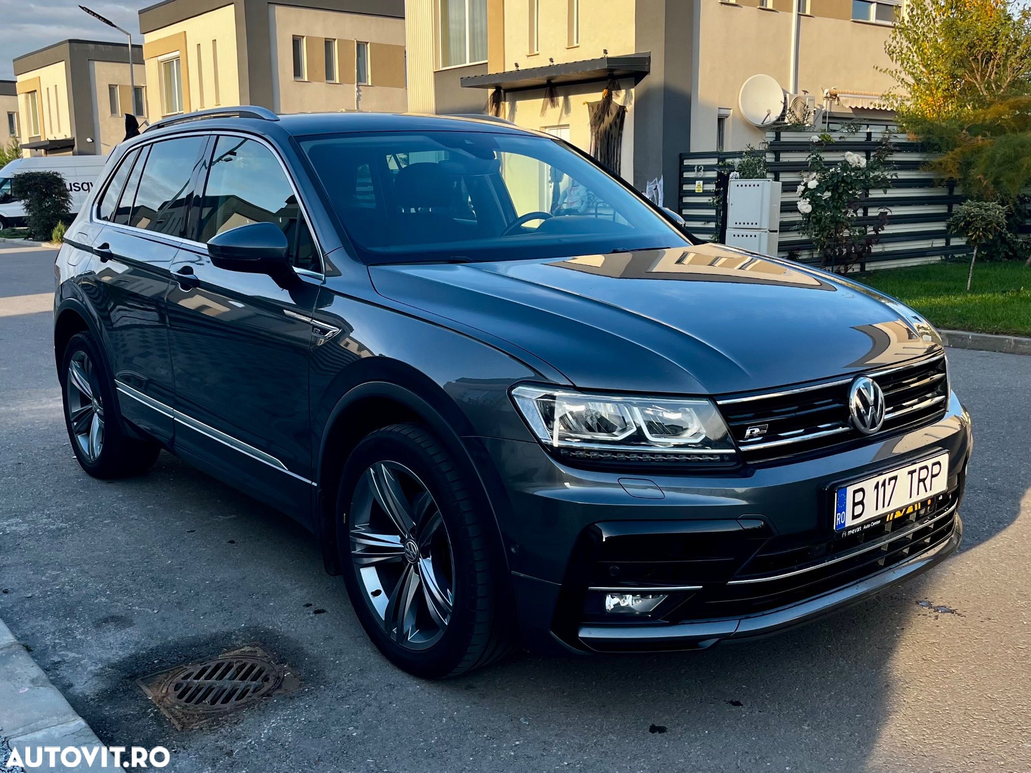 Volkswagen Tiguan 2.0 TDI 4Mot DSG Highline - 1