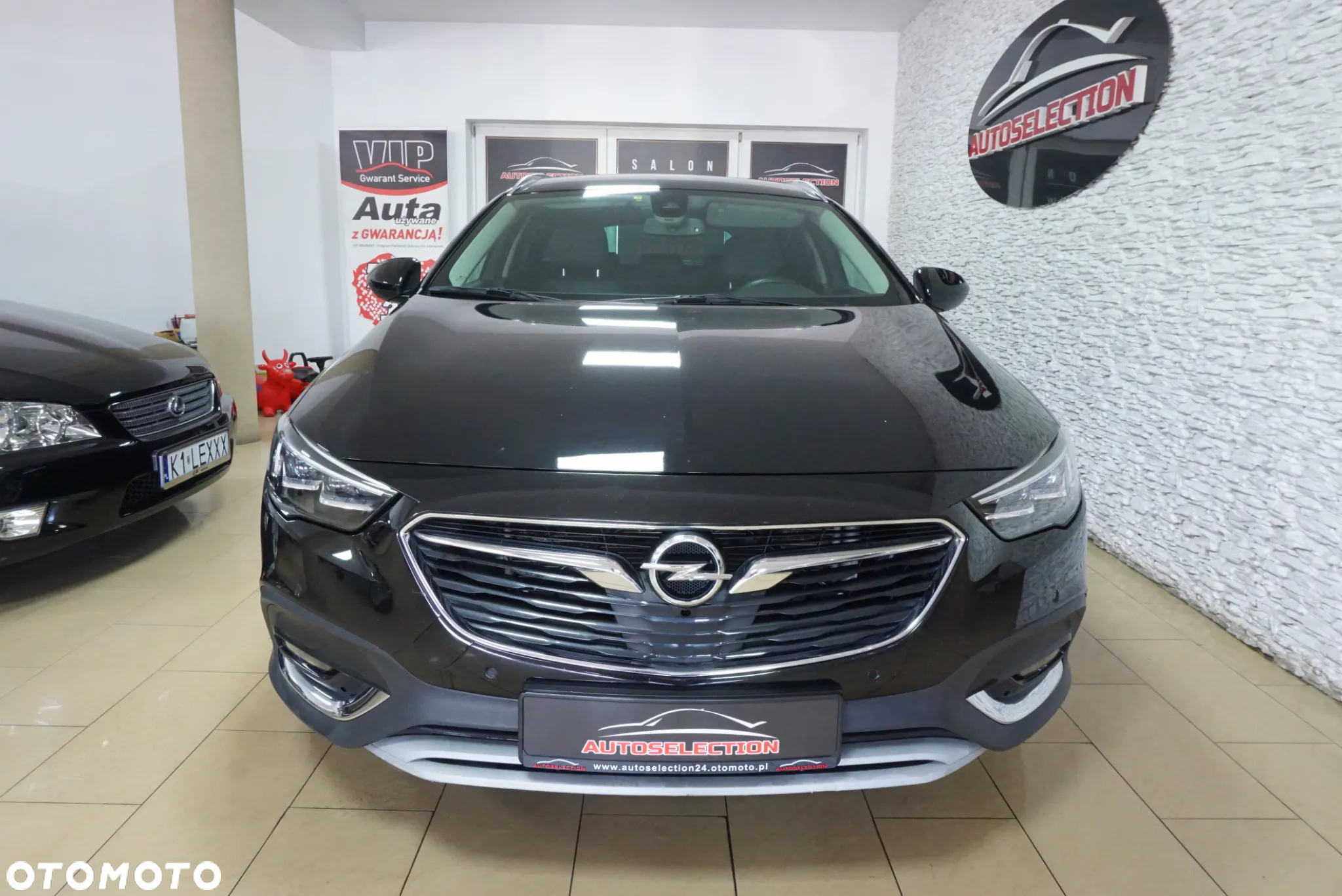Opel Insignia Country Tourer 2.0 BiTrb D 4x4 Automatik Exclusive - 2