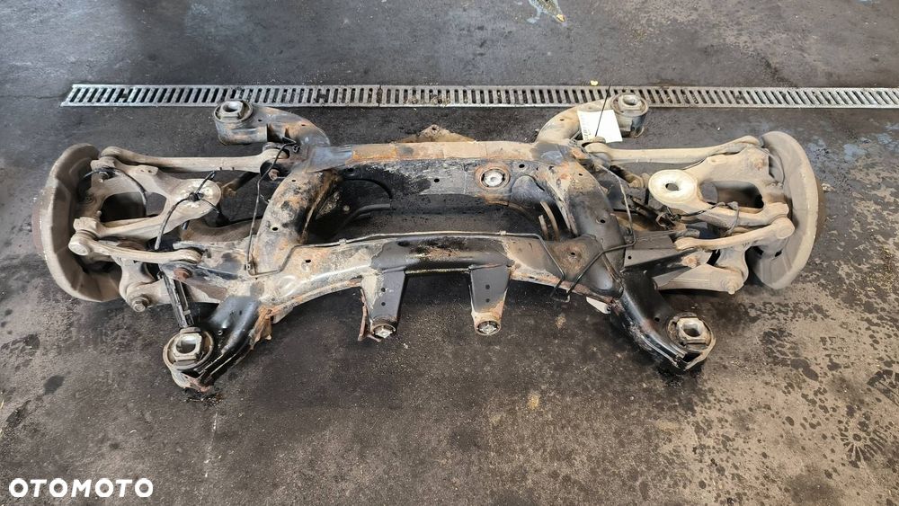 BELKA / SANKI TYŁ BMW X6 F16 - 2