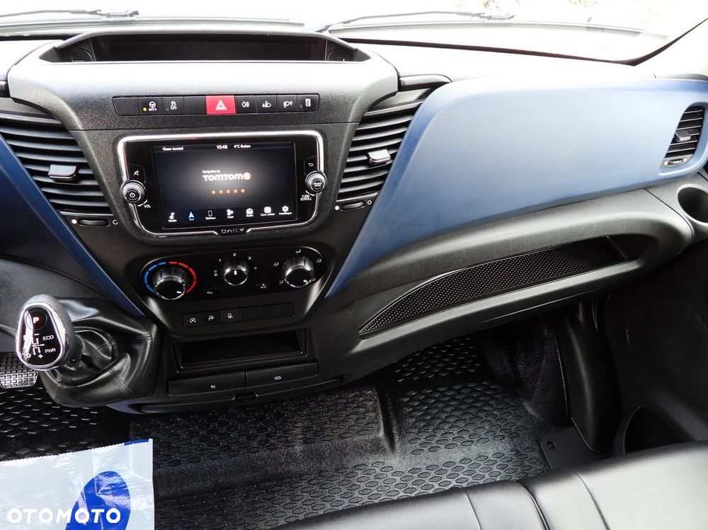 Iveco DAILY 35S14 FURGON CHŁODNIA  -10*C ZASILANIE 230V TEMPOMAT NAWIGACJA AUTOMAT HI-MATIC KLIMATYZACJA  140KM - 34