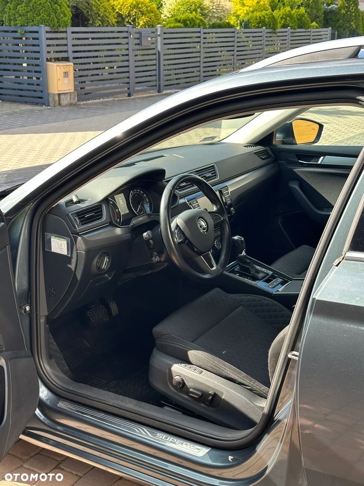 Skoda Superb 2.0 TDI Style DSG - 13