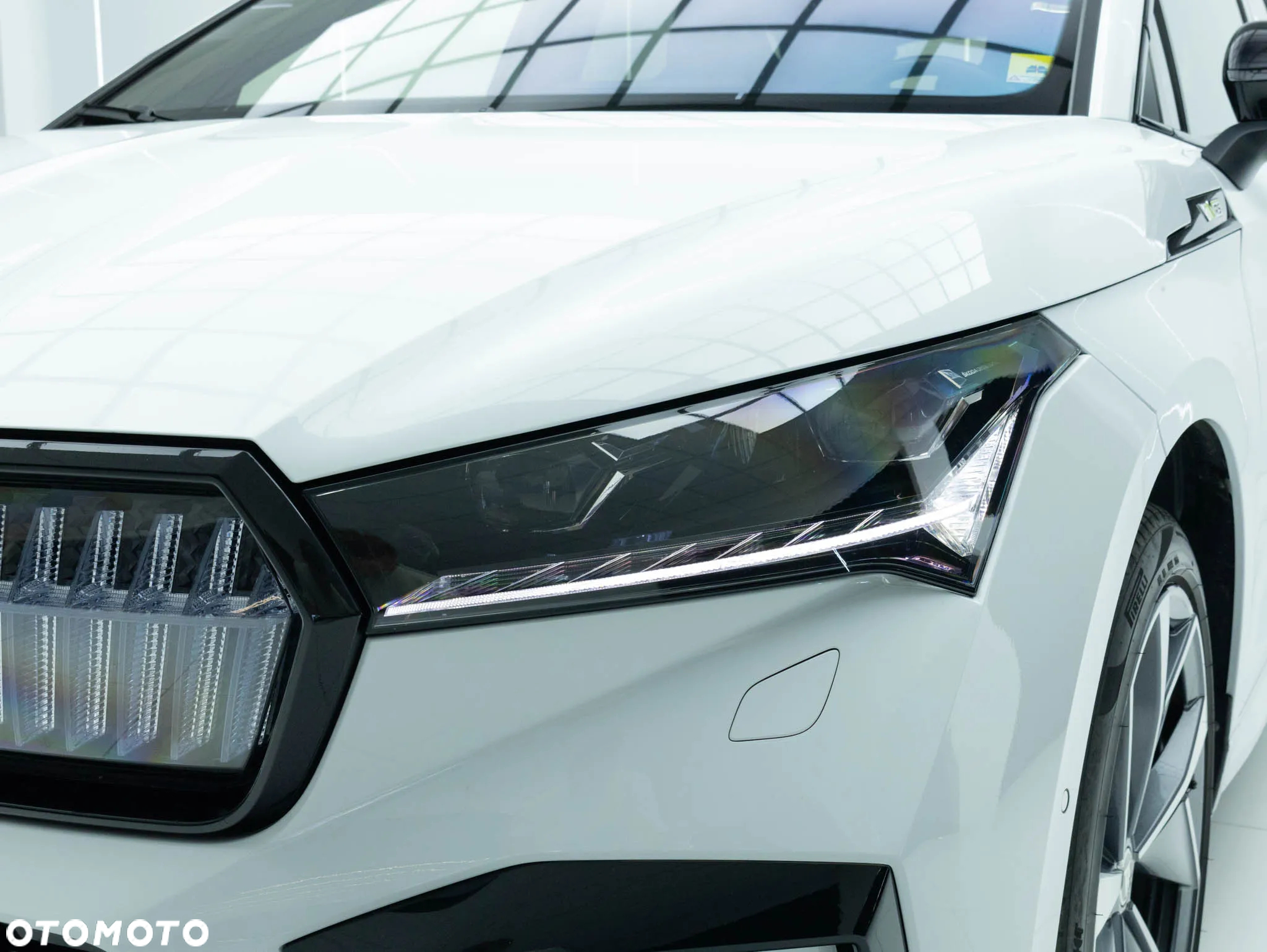 Skoda Enyaq RS 82kWh Maxx - 5