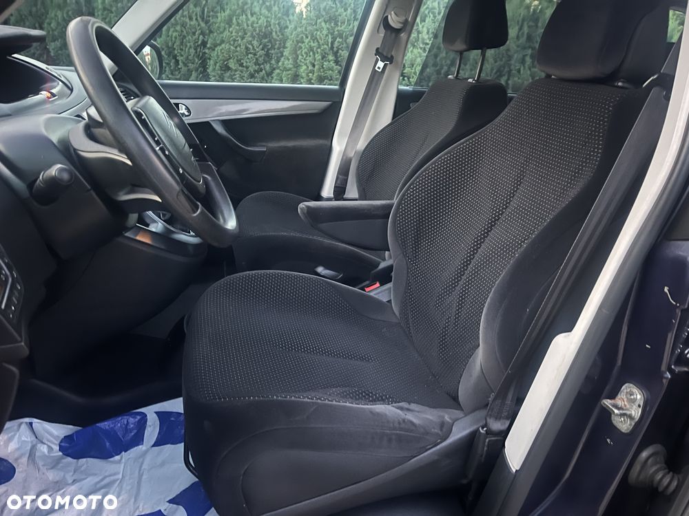 Citroën C4 Grand Picasso 1.8 16V Style - 11