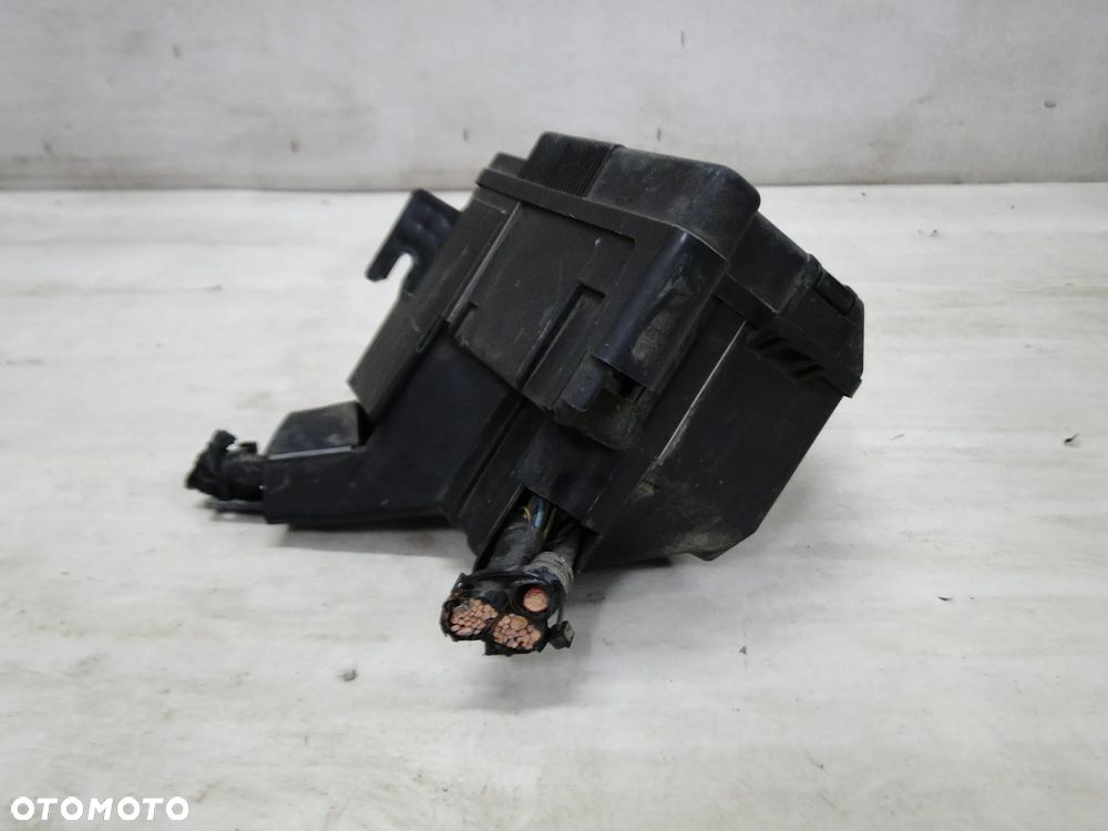 FORD FIESTA MK7 VII OBUDOWA OSŁONA SKRZYNKA BEZPIECZNIKÓW 1.4HDI EUROPA - 3