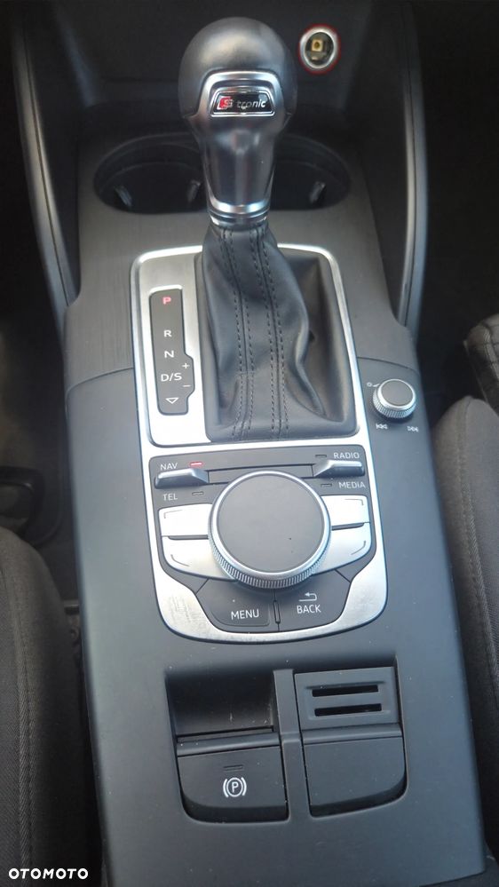 Audi A3 3-drzwiowe 1.4 TFSI S tronic Attraction - 16