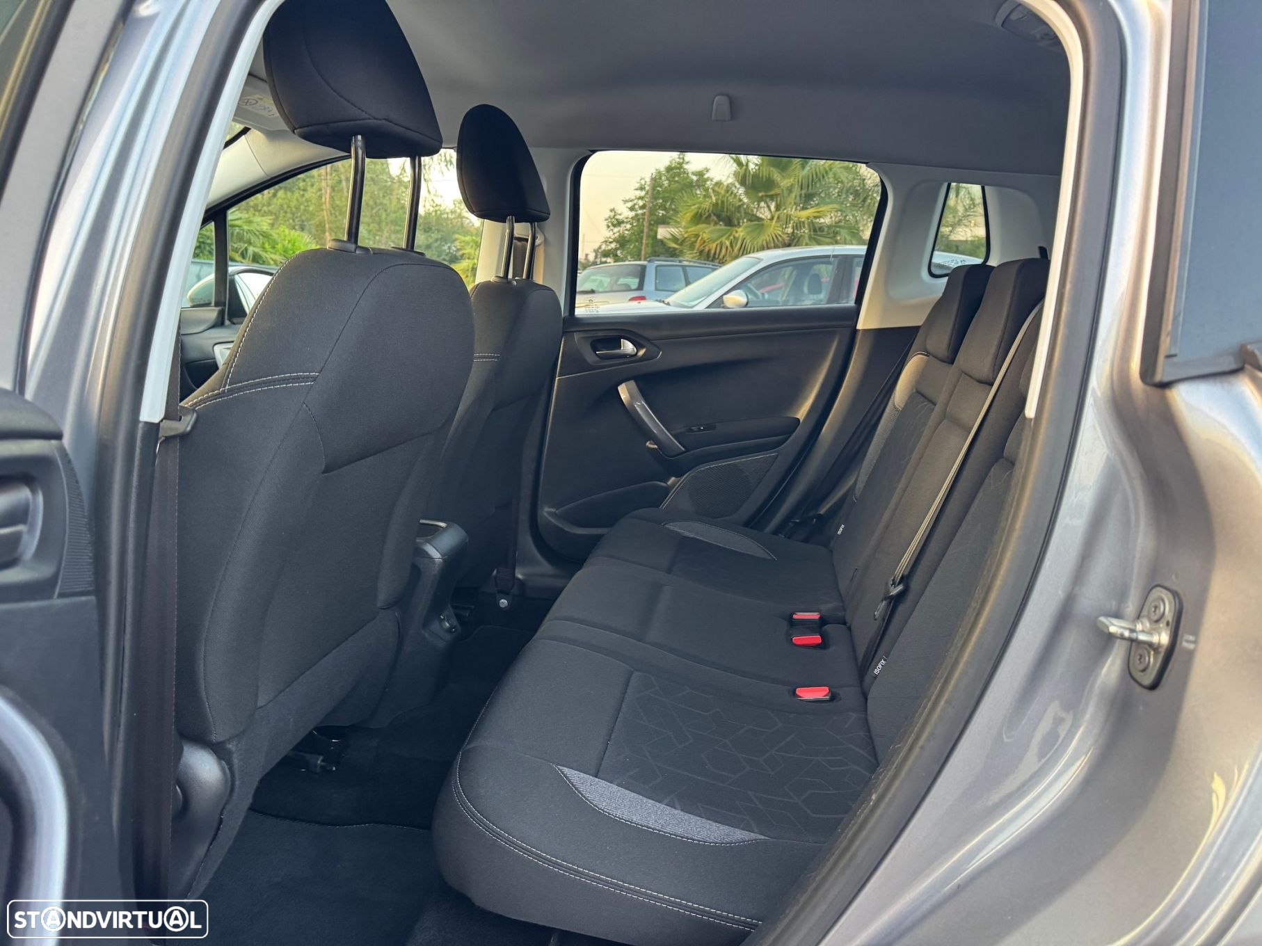 Peugeot 2008 1.6 BlueHDi Allure - 19